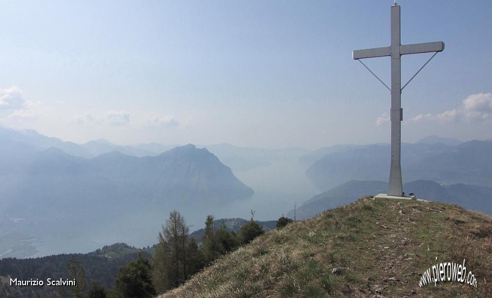 30 Lago d'Iseo versione foschia.JPG